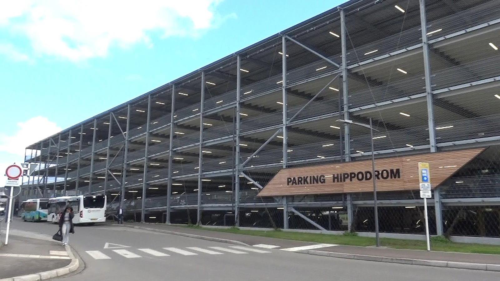 Dat neit Parkhaus zu Dikrech