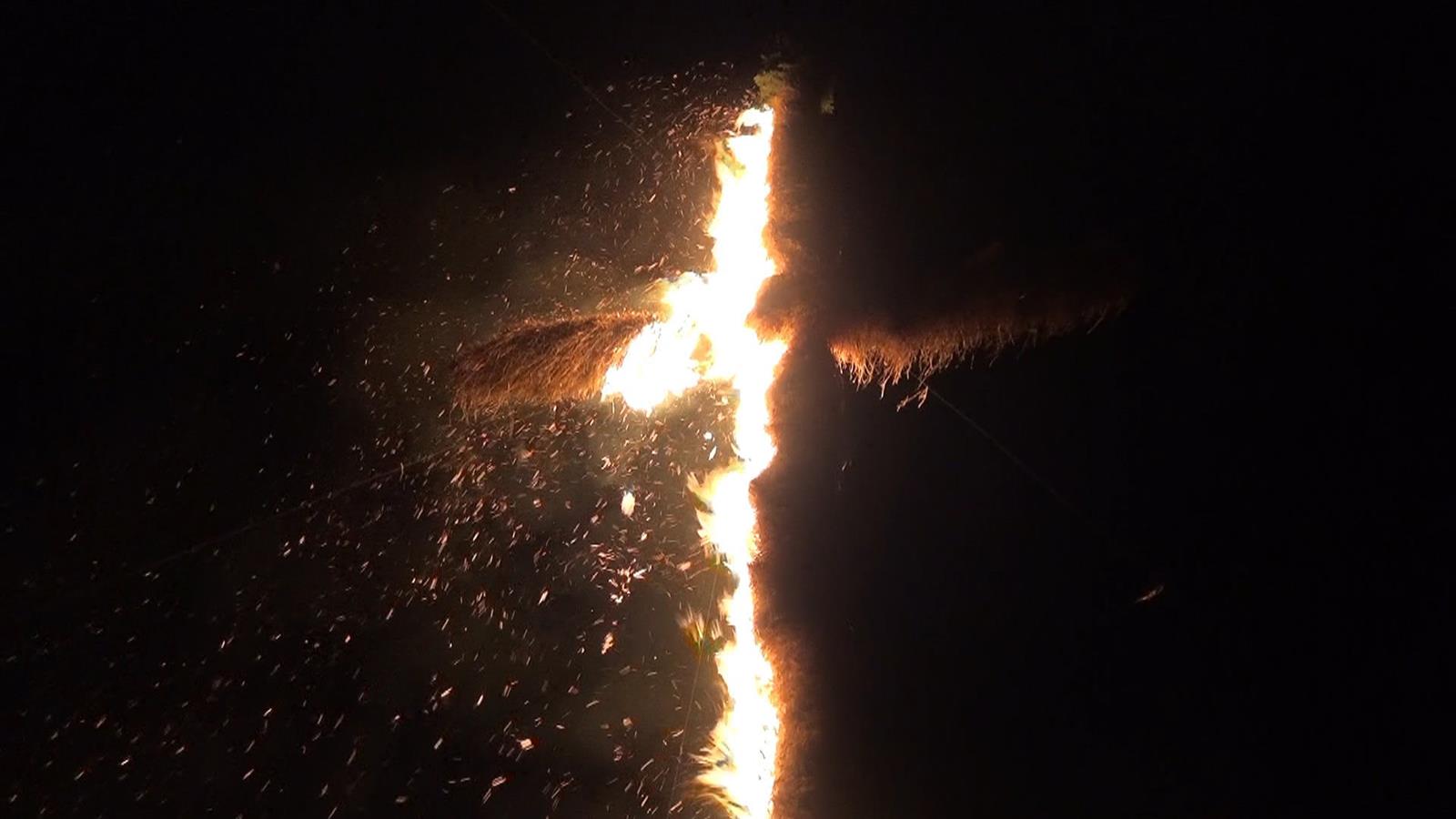 D'Buerg brennt zu Méchelbuch