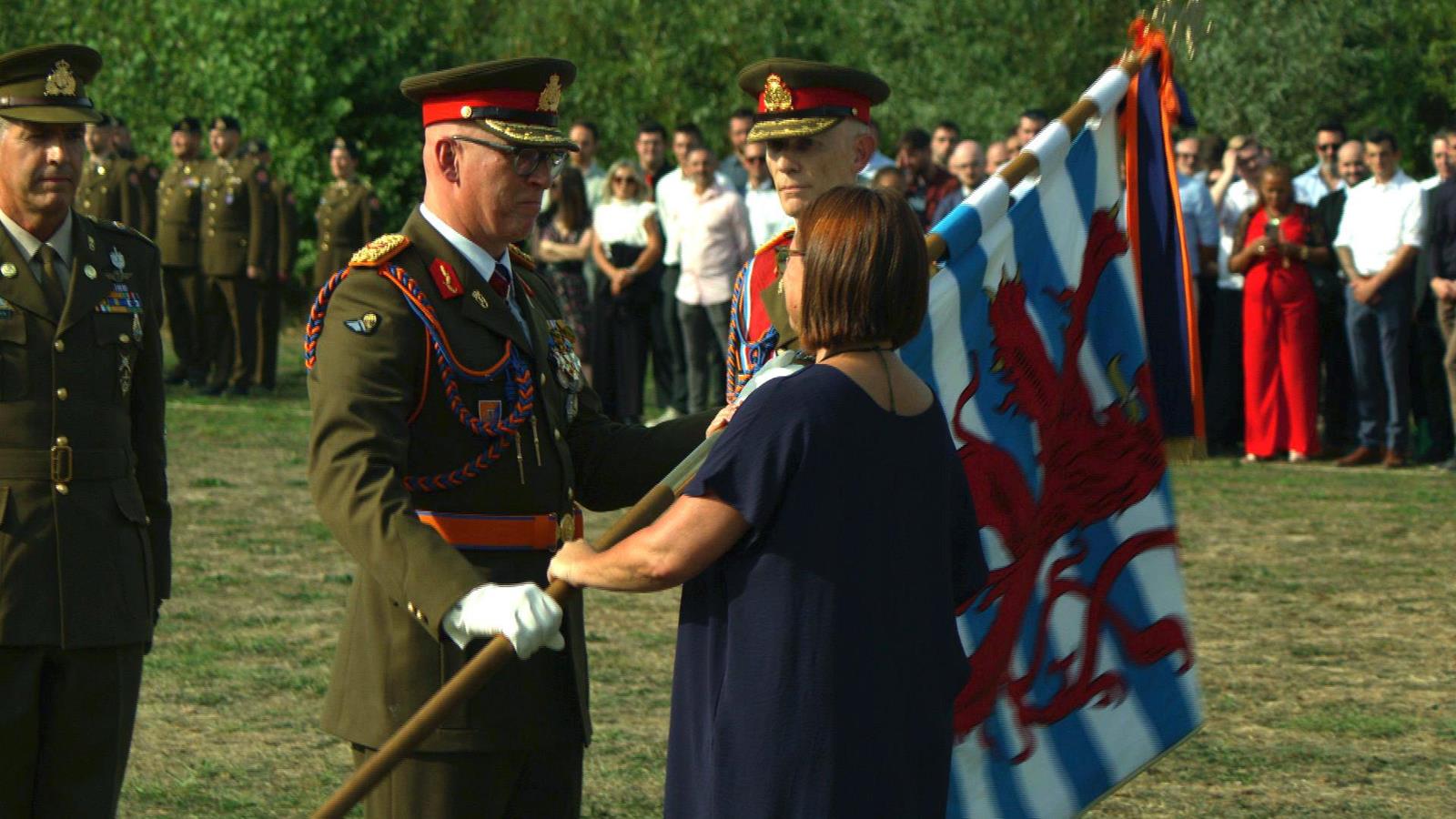 Kommandowiessel un der Spëtzt vun eiser Arméi